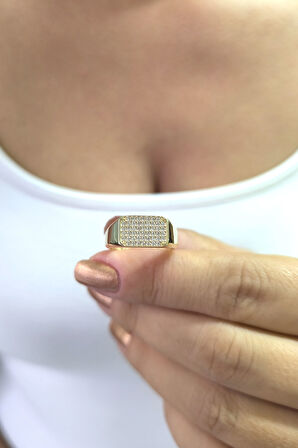 Kare Model Altın Taşlı Yüzük