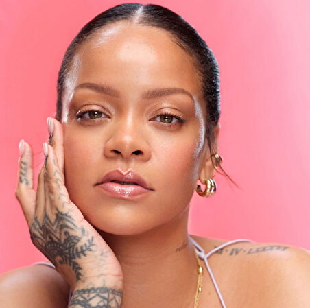 Fenty Beauty Grip Trip - Nemlendirici Ve Dolgunlaştırıcı Makyaj Bazı