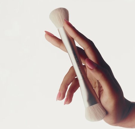 SUMMER FRIDAYS The Blush Brush - Allık Fırçası 