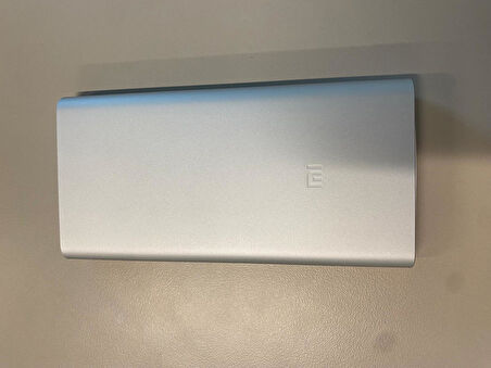 Xiaomi Mi 3.Nesil Silver 10000 mAh Hızlı Şarj Powerbank (OUTLET) (12 AY EVOFONE GARANTİLİ)