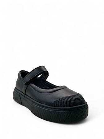 818 Hafif Kız Çocuk Okul Öncesi Deri Babet