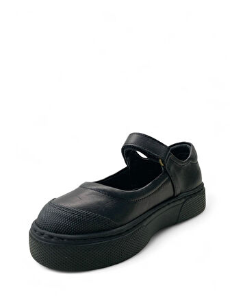 818 Hafif Kız Çocuk Okul Öncesi Deri Babet