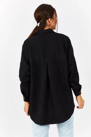 Kadın Siyah Oversize Kaşe Cepli Gömlek Arm-22Y001156