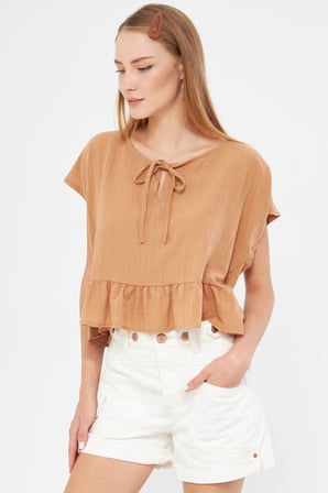 Kadın Vizon Yarasa Kol Yakası Bağlamalı Eteği Fırfırlı Oversize Crop Bluz ARM-24Y001088