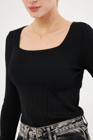 Kadın Siyah Kare Yaka Likralı Triko Bluz ARM-25K069006