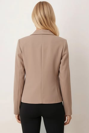 Kadın Vizon Erkek Yaka Kare Cepli Astarlı Crop Ceket ARM-26K001026
