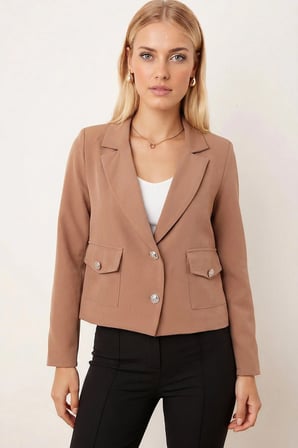 Kadın Koyu Vizon Erkek Yaka Kare Cepli Crop Ceket ARM-26K001026
