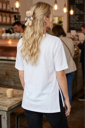 Kadın Beyaz Yuvarlak Yaka Duble Kol Yanları Yırtmaçlı Pamuklu T-Shirt ARM-26Y137001
