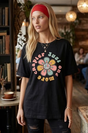 Kadın Siyah Önü Çiçek Baskılı Yanları Yırtmaçlı Pamuklu T-Shirt ARM-26Y137003