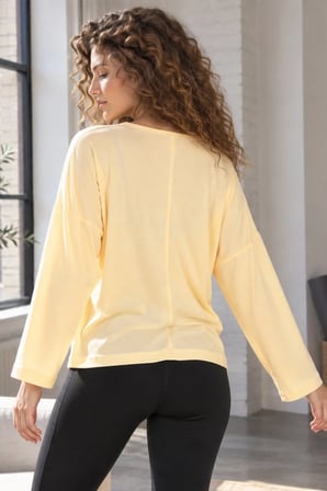 Kadın Sarı Sıfır Yaka Oversize Uzun Kollu Basic T-shirt ARM-27K001017