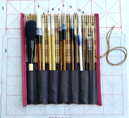 Çini tahrir, seramik boyama, çini boyama, vazo, sırlama, resim, hasır fırçalık, brush yazı-18 Parça