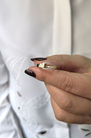 Bant Model Altın Taşlı Yüzük