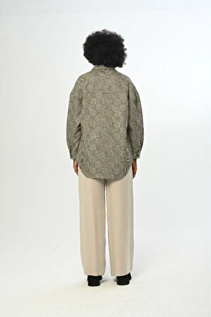 KADIN DESENLİ ÇİFT CEPLİ GÖMLEK