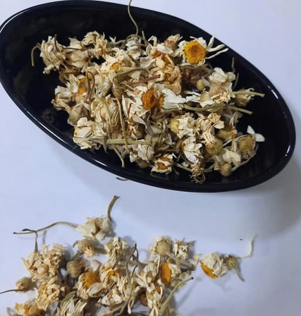 Yeni Harmancı Mayıs Papatya Çiçeği Kurusu (Matricaria Chamomilla) 50 Gr