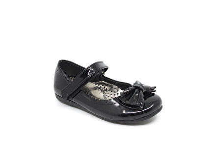 Zerhan 400 Kız Çocuk Siyah Rugan Fiyonklu Cırtlı Babet