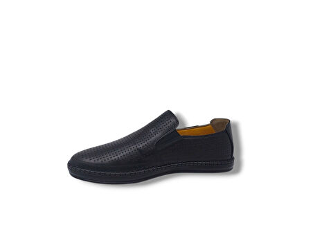 Zerhan 1002 Siyah Delikli Hakiki Deri Loafer Ayakkabı