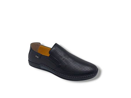 Zerhan 1002 Siyah Delikli Hakiki Deri Loafer Ayakkabı