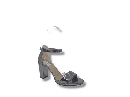 Zerhan 6200 Kadın Platin Aynalı Tek Bant Topuklu Ayakkabı