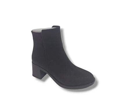 Zerhan 1499 Kadın Siyah Fermuarlı Kalın Topuklu Bot