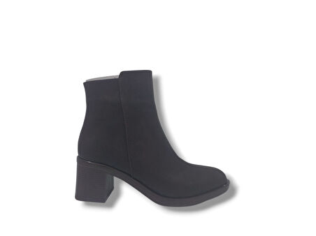 Zerhan 1499 Kadın Siyah Fermuarlı Kalın Topuklu Bot