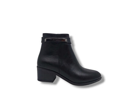 Zerhan 533 Kadın Siyah Tokalı Fermuarlı Alçak Topuklu Bot