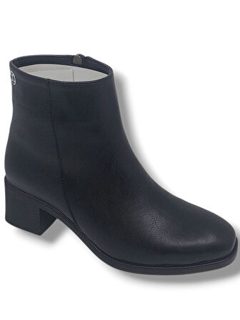 Zerhan 1101 Kadın Siyah Fermuarlı Kalın Topuklu Klasik Bot