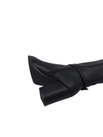 Zerhan 701 Kadın Siyah Uzun Fermuarlı Kalın Topuklu Çizme