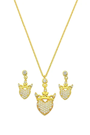 18k Altın Kaplamalı 925 Ayar Gümüş Taçlı Kalp Set - 67020702