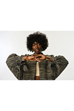 KADIN KOLLARI BAĞLAMALI DESENLİ OVERSİZE KESİM GÖMLEK