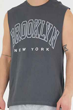 SPR22TS116 Bisiklet Yaka Brooklyn Baskılı Tshırt