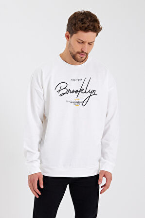 spr23sw331 Bisiklet Yaka Ön El Yazılı Brooklyn Sweat