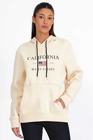 Süperlife Kadın Kapşonlu Rahat Kalıp İçi Polarlı 3 iplik Kanguru Cepli Amerikan Baskılı Swetashırt spr24swk01