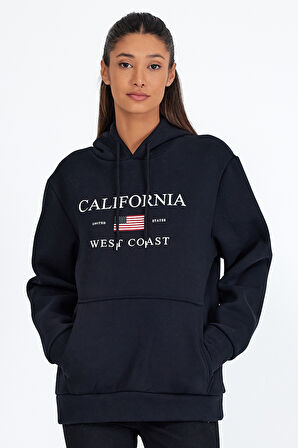 Süperlife Kadın Kapşonlu Rahat Kalıp İçi Polarlı 3 iplik Kanguru Cepli Amerikan Baskılı Swetashırt spr24swk01