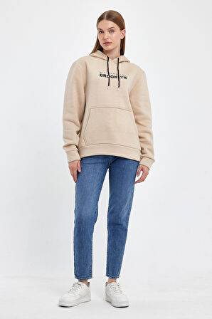 Kadın Kapşonlu Rahat Kalıp İçi Polarlı 3 iplik  W. Brooklyn Baskılı Swetashırt spr24swk04 