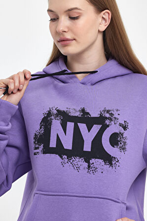 Kadın Kapşonlu Rahat Kalıp İçi Polarlı 3 iplik NYC Baskılı SweatShırt spr24swK09