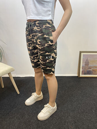 Kadın Rahat Kalıp Beli Lastikli Cepli Basklı Şort spr24srk52