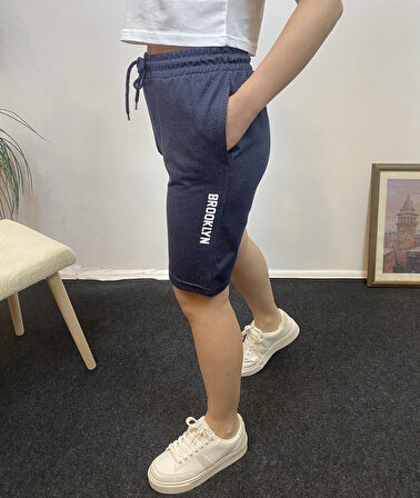 Kadın Rahat Kalıp Beli Lastikli Cepli Basklı Şort SPR24SRK208