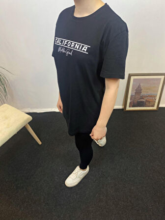 Kadın Bisiklet Yaka Oversize Fit Californıa Baskılı Tişort SPR24tsk304