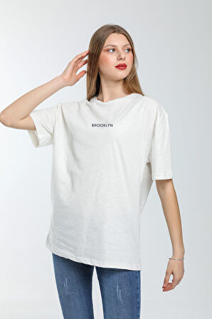 Süperlife Kadın Bisiklet Yaka Standart &Regular Fit  Brookyln Baskılı Tişort SPR21YK27