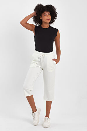 Süperlife Kadın Klasik Cepli Belli Lastikli Şort SPR24KS390