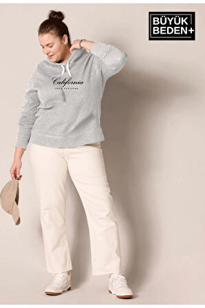 Kadın El Yazılı California Baskılı Büyük Beden İnce Kapşonlu Swatshırt SPR25BSWK62