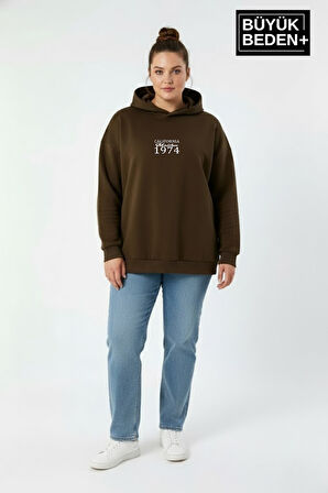 Kadın Büyük Beden California 1974 Baskılı Kapüşonlu Sweat – Rahat Kalıp Hoodie SPR26BSWK965