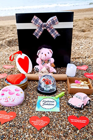 Sevgiliye Romantik Kutuda Hediye Doğumgünü Yıldönümü Sürpriz Hediye Sepeti 1pink7ss9