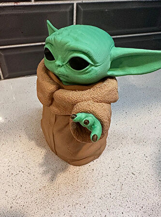 Baby Yoda Oyuncak Figürü