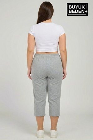 Kadın Büyük Beden Unified Collective Baskılı Beli Lastikli Bol Paça Kapri Şort 3XL-6XL SPR26BSRK591-10