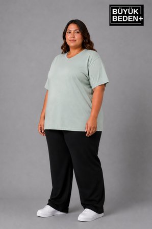 Süperlife Büyük Beden Kadın V Yaka Pamuklu Basic Tişört Lacivert 3XL-6XL SPR26BTSK509