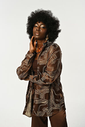 KADIN KAHVERENGİ DESENLİ OVERSİZE KESİM GÖMLEK