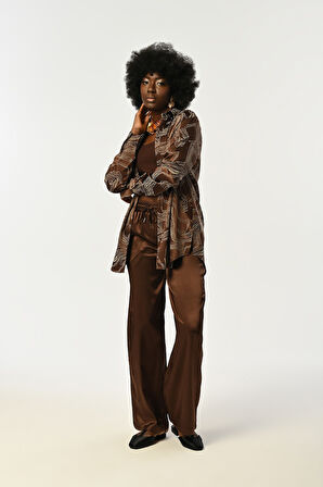 KADIN KAHVERENGİ DESENLİ OVERSİZE KESİM GÖMLEK