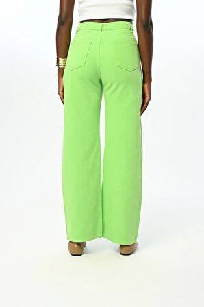 KADIN YAPIŞTIRMA TAŞ İŞLEMELİ DÜZ RENKLİ KOT PANTOLON