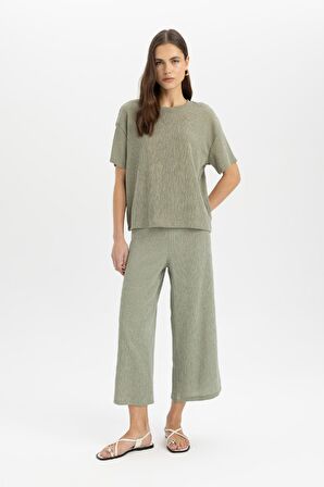 DeFacto Relax Fit Bisiklet Yaka Bürümcük Kısa Kollu Tişört C3843AX24SPKH418
